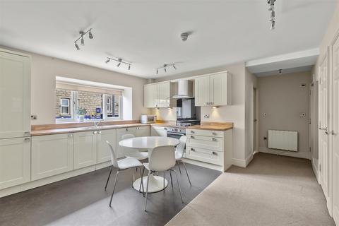 undefined, Crescent Court, Ilkley LS29