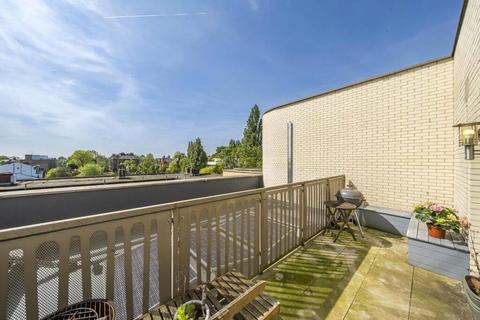 1 bedroom apartment for sale, Huxley House, London NW3