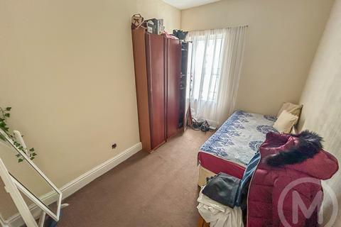 37 Rydal Avenue, Blackpool, FY1 4AR