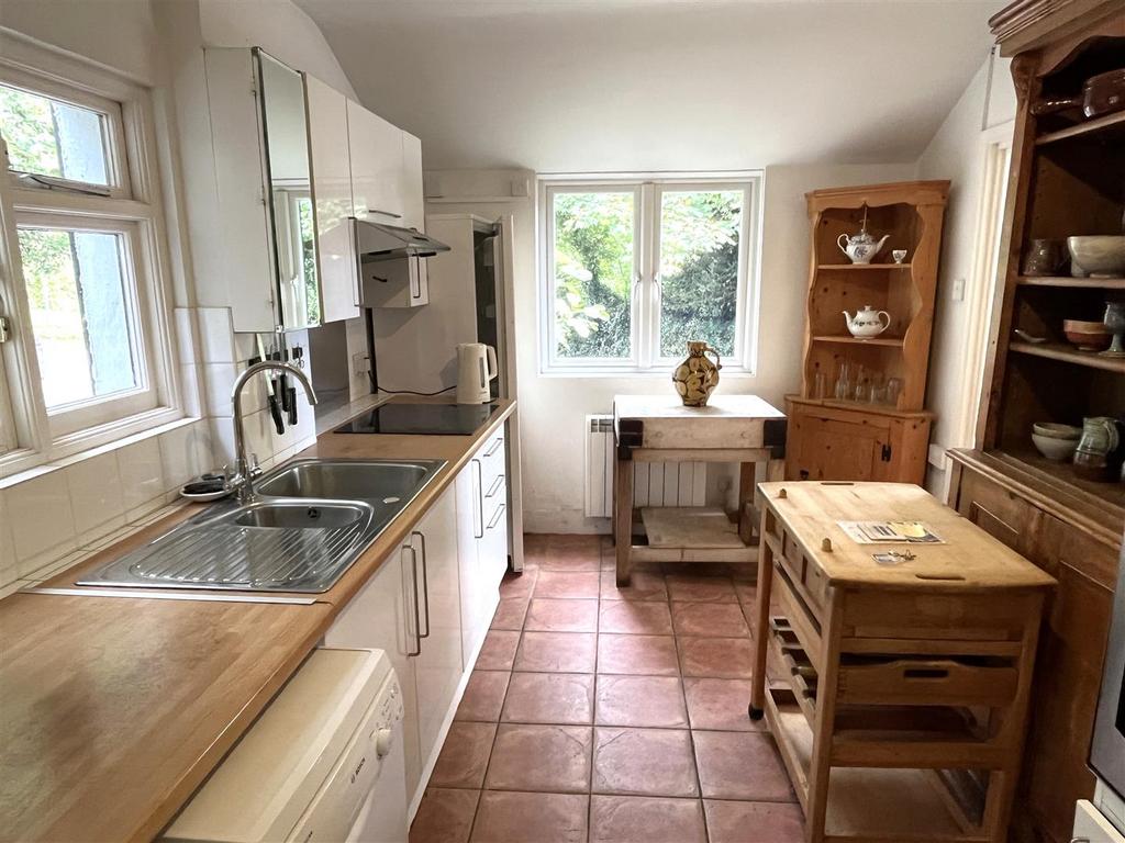 Kitchen.JPG