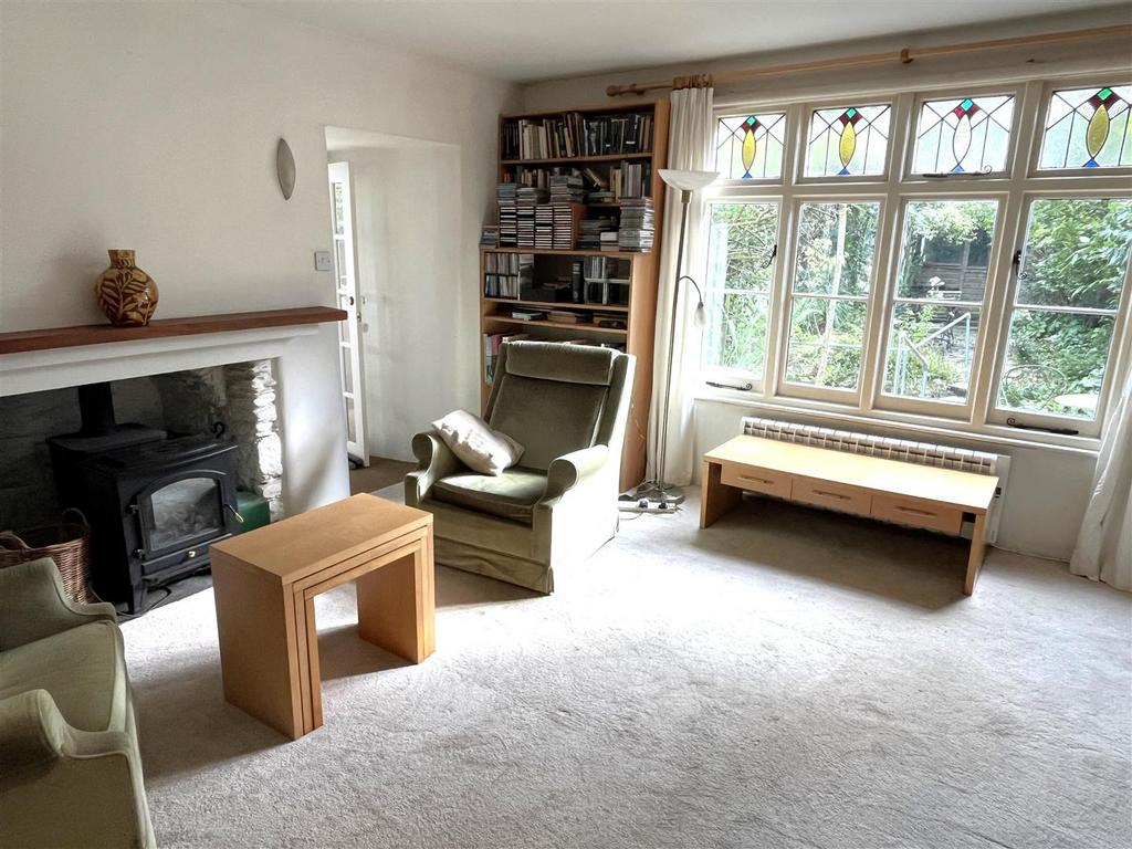 Sitting room.JPG