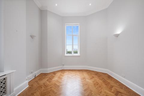 3 bedroom flat to rent, Clive Court, Maida Vale, London