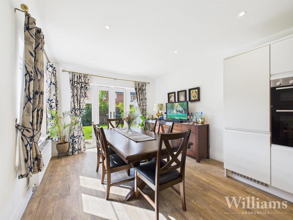 CAM02861 G0-PR0486-STILL021.jpg