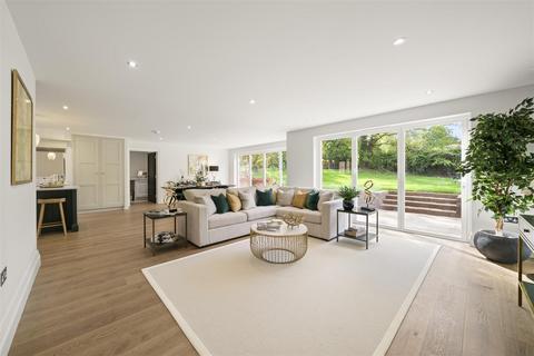 undefined, Farndon Close, Chiddingfold