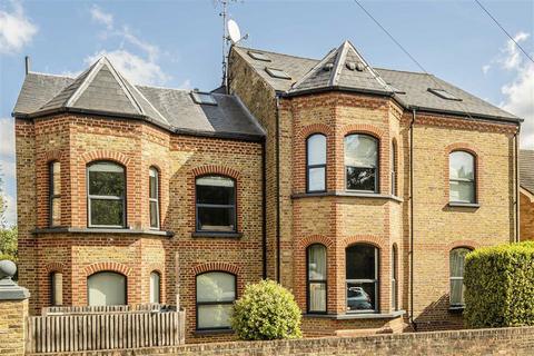 undefined, Coleshill Road, Teddington TW11