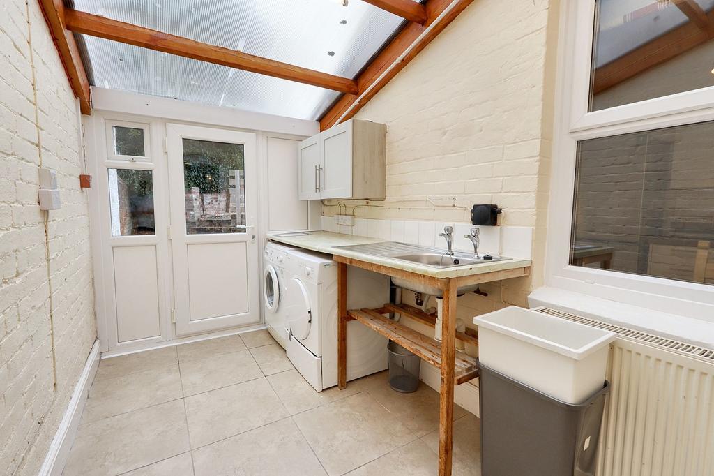 Utility Room 2