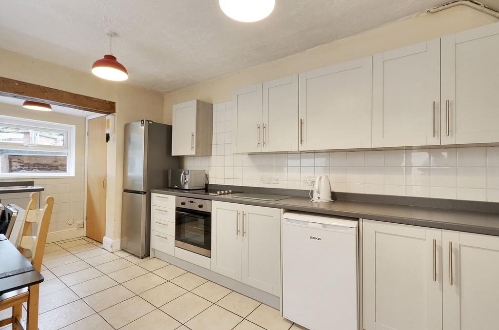 Kitchen 1
