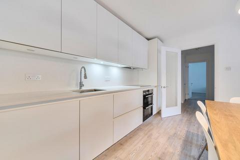 3 bedroom flat for sale, Holders Hill Road, Hendon