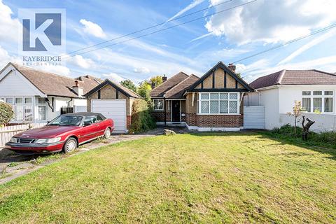 26 The Warren, Worcester Park, KT4 7DL