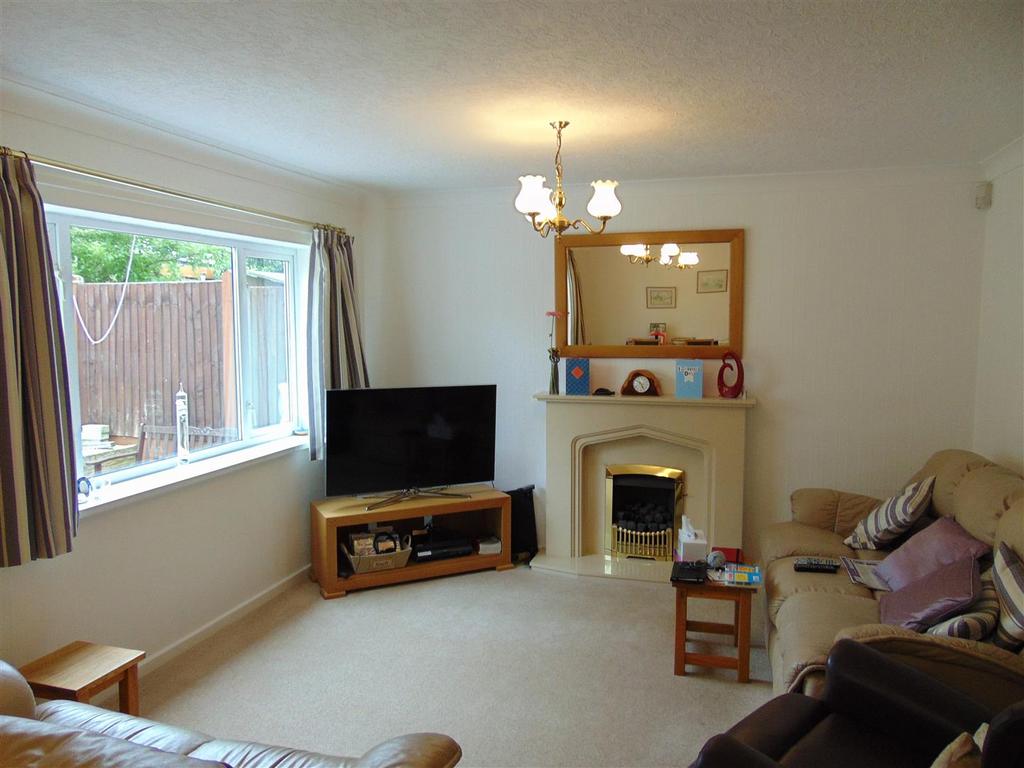 Lounge/dining room