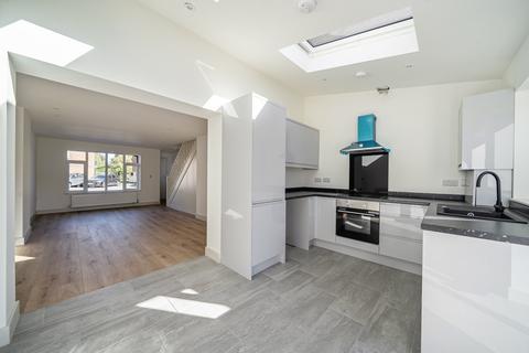 undefined, Farm Road, Esher, KT10