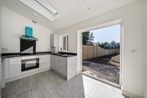 undefined, Farm Road, Esher, KT10
