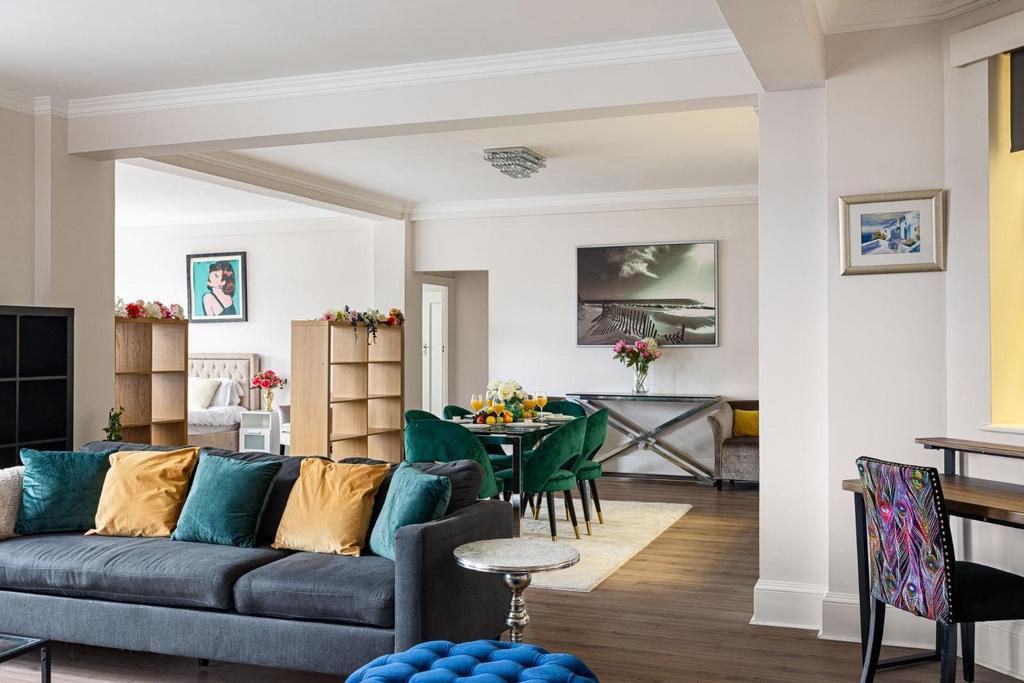 Whats App Image 2025-08-11 at 12.41.07 PM (2).jpeg