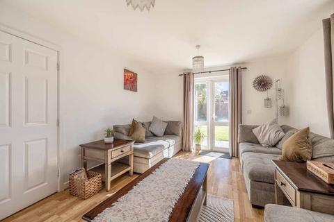 undefined, Charlotte Avenue, Slough SL2