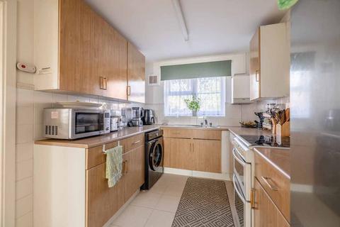 undefined, Charlotte Avenue, Slough SL2