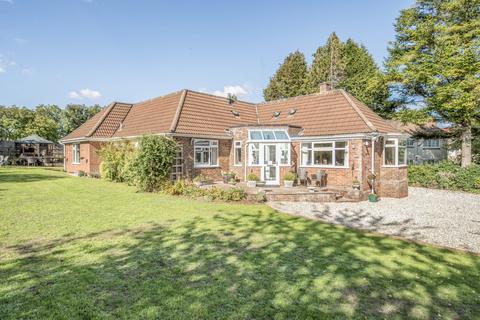 24 Lyme Road, Crewkerne, TA18 8HF