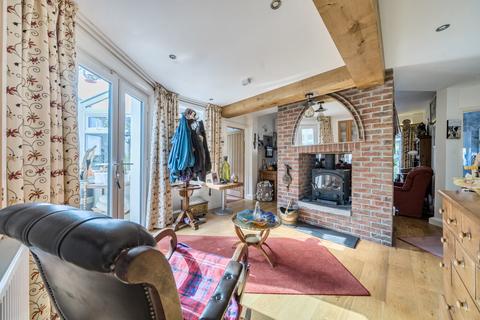 24 Lyme Road, Crewkerne, TA18 8HF