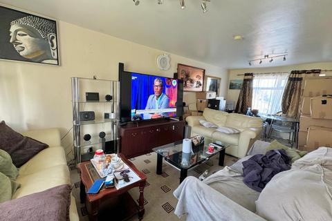 2 bedroom terraced house for sale, Harehills Lane, Leeds, West Yorkshire, LS9