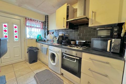 2 bedroom terraced house for sale, Harehills Lane, Leeds, West Yorkshire, LS9