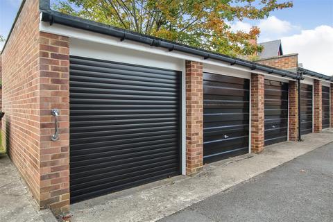 7 Mayfield, Darlington, DL3 7TU