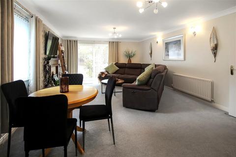 7 Mayfield, Darlington, DL3 7TU