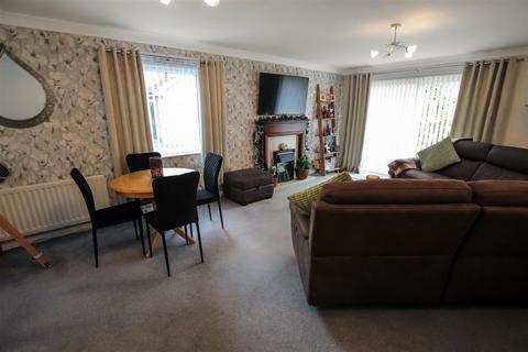 7 Mayfield, Darlington, DL3 7TU