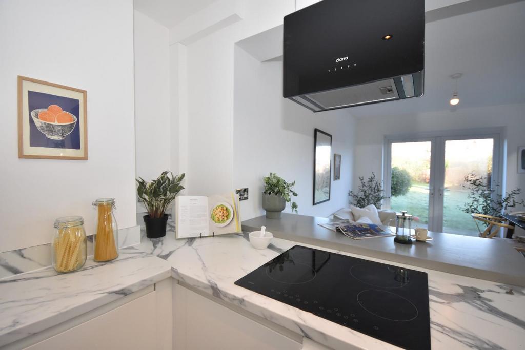 Kitchen diner 05.jpg
