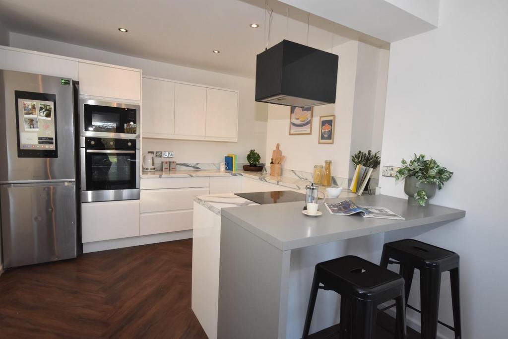 Kitchen diner 03.jpg