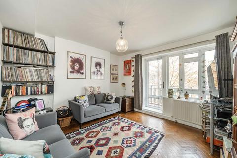 3 bedroom flat for sale - Wiltshire Close, London SW3