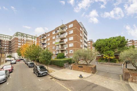 3 bedroom flat for sale, Wiltshire Close, London SW3