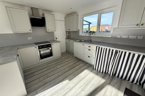 undefined, Bancyffynnon, Cross Hands, Llanelli