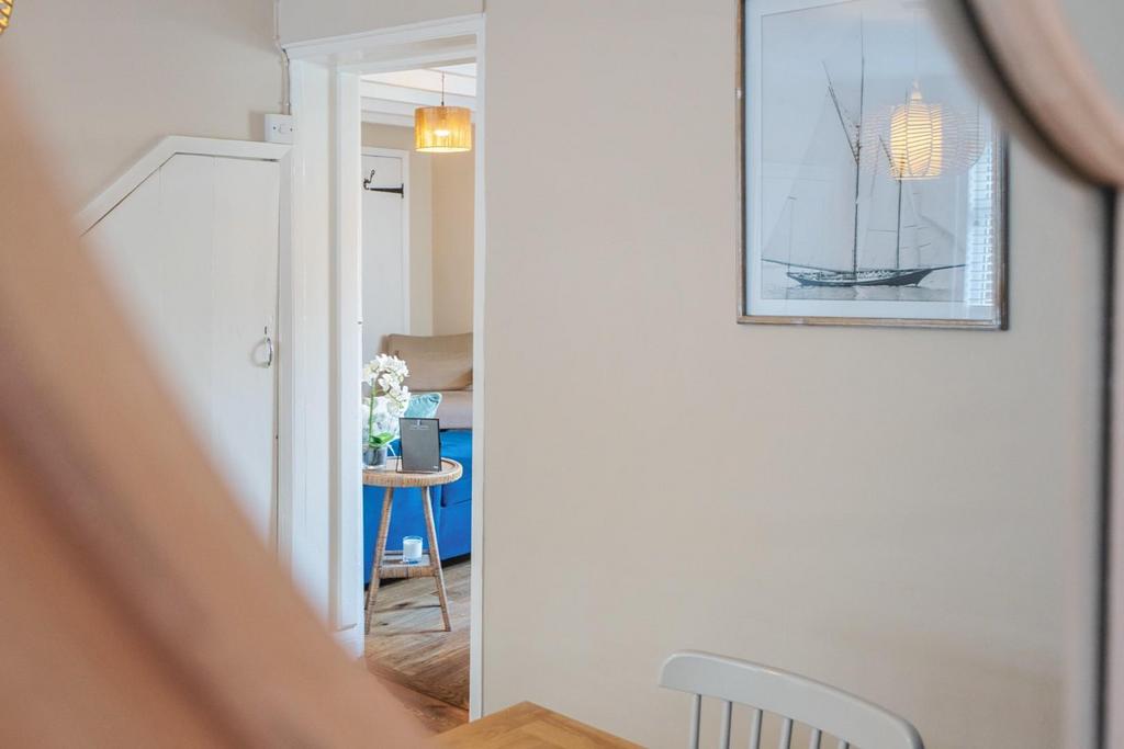 Dining room alt