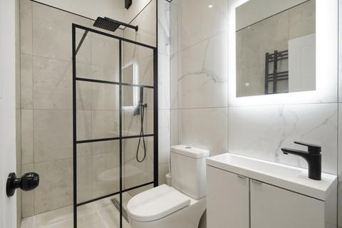 2 bedroom flat for sale, 422 Upper Richmond Road West, London SW14