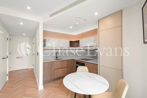 Studio to rent, Michael Road, Kings Road Park, Fulham, London, SW6