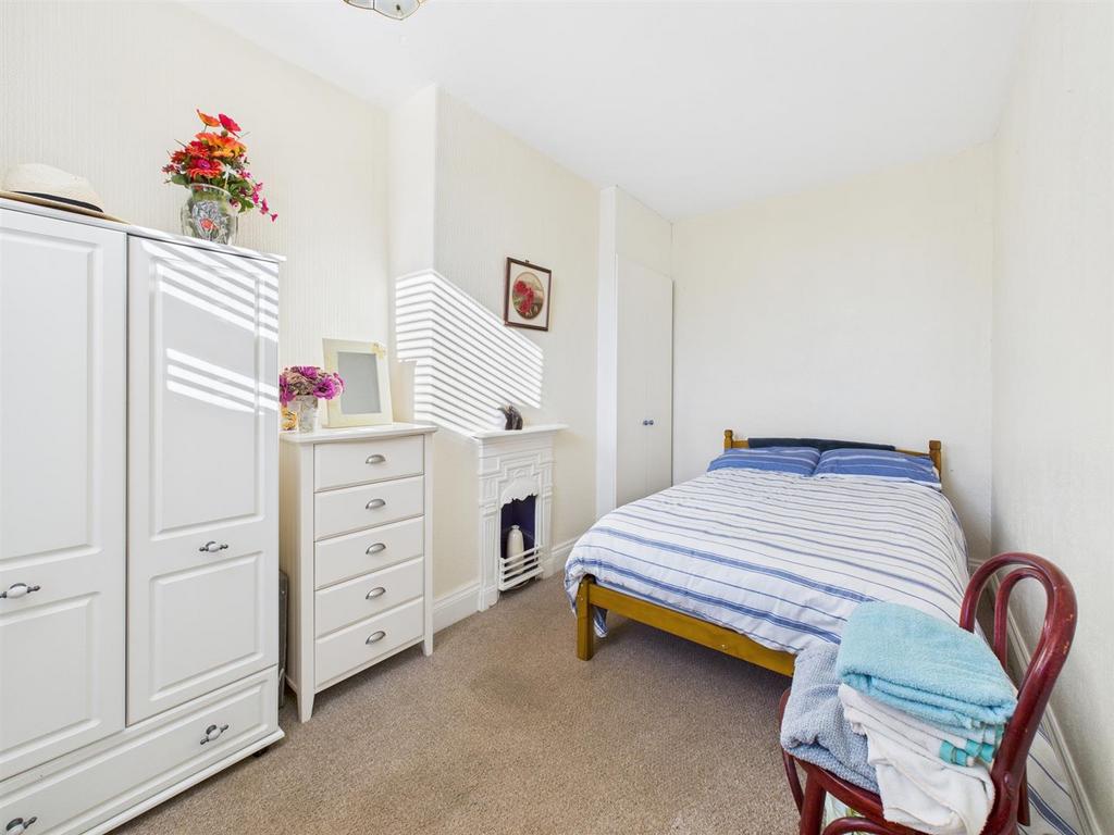 Bedroom: