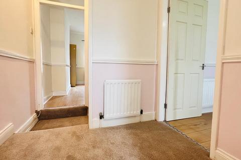 2 bedroom terraced house to rent, Ingoe Street, Newcastle upon Tyne NE15