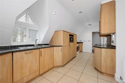 3 bedroom apartment for sale, Ormonde Place, Old Avenue, Weybridge, Surrey, KT13