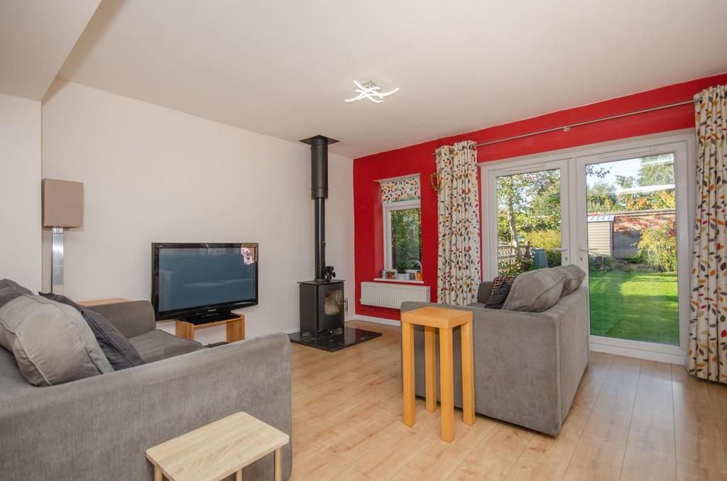 Family room.jpg