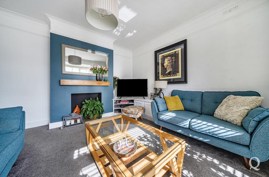 1a7fb9ce-9752-475...