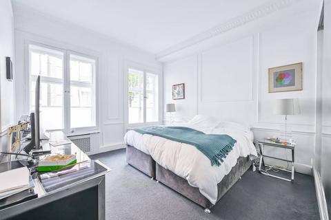 undefined, Mansfield Street, Marylebone, London, W1G