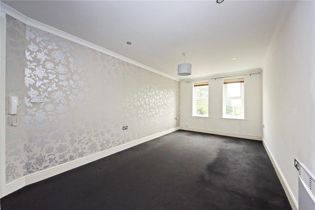 Lounge/Kitchen Area