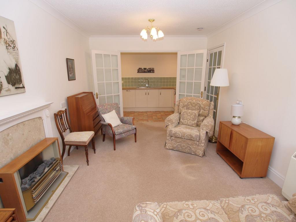 Photograph 3
