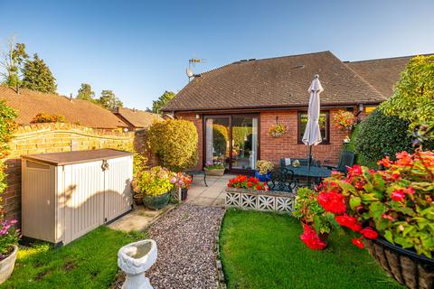 5 Beechurst Gardens, Albrighton, Wolverhampton, WV7 3LT