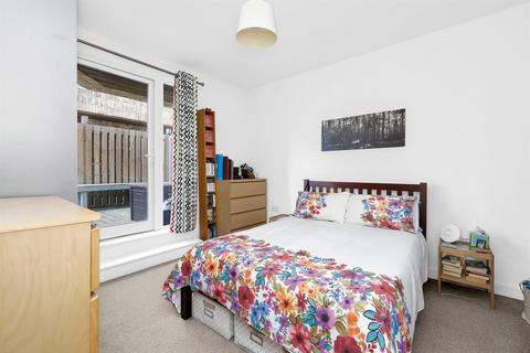 1 bedroom flat for sale, 89, Hilltop Avenue, London NW10
