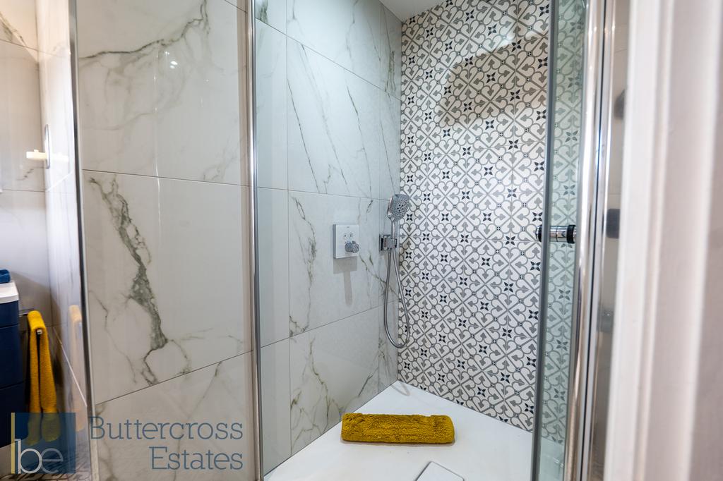 Ensuite Shower