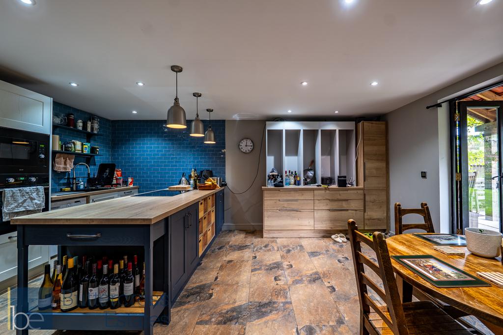 Studio Kitchen