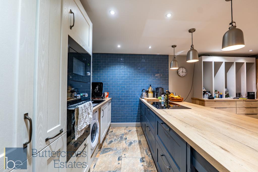 Studio Kitchen