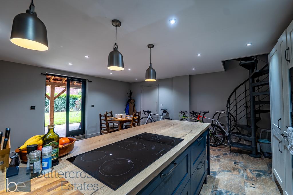 Studio Kitchen
