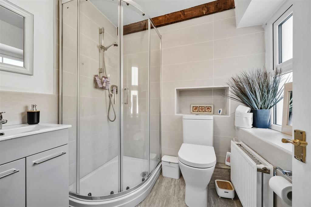 Shower Room .jpg