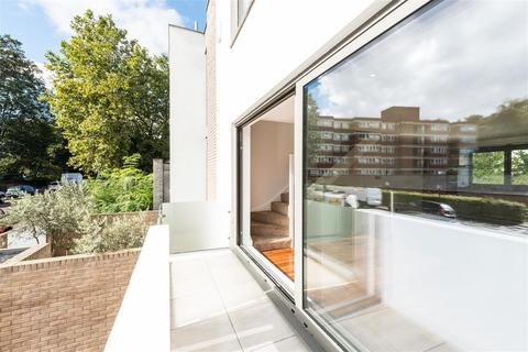 undefined, Primrose Hill, NW3